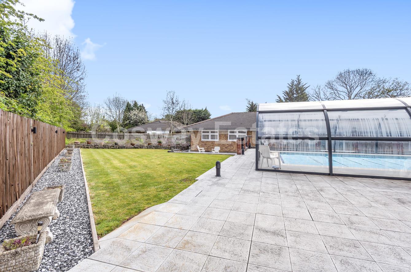 Maxwelton Close, Mill Hill